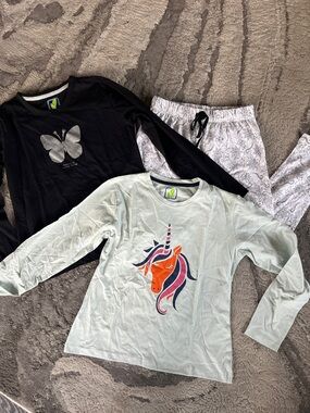 Girls pajama size 13/14